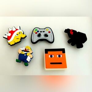 Brand new 5 pack Minecraft And Super Mario Bros Gamer Shoe Charms